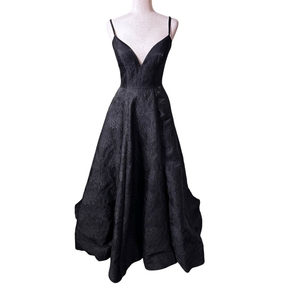 Sherri Hill Black Prom Dress Lace Up Back Jacquard Pockets High Slit‎ Size 4 EUC
